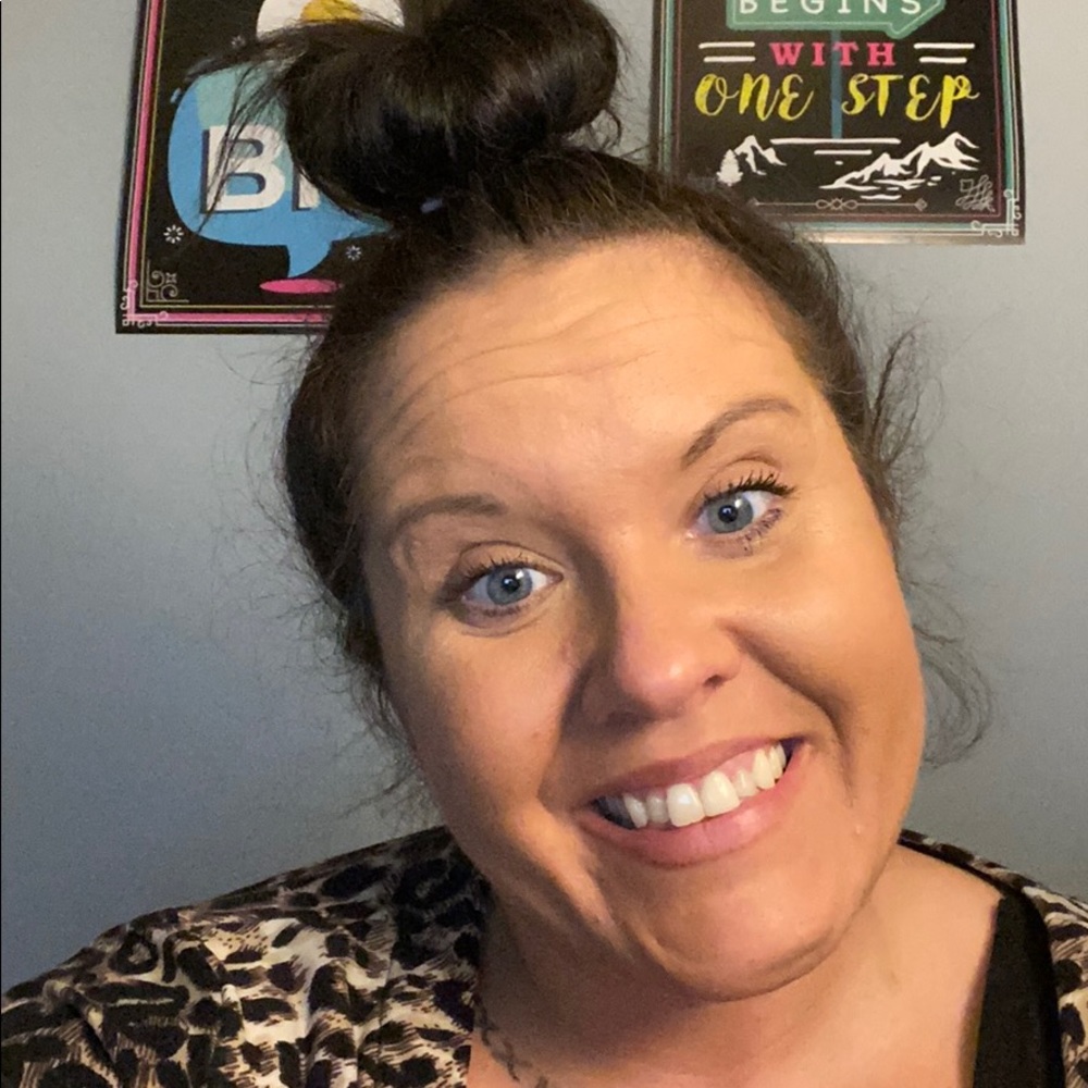 Meet your Posher, Lori